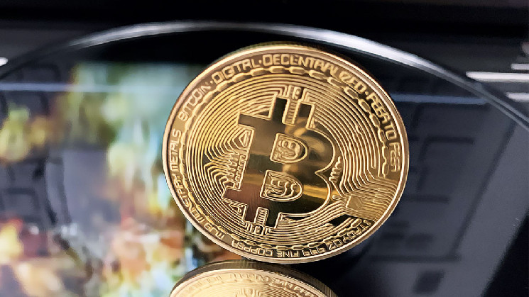 Bitcoin Miners Focus on Accumulation Strategy | INFbusiness