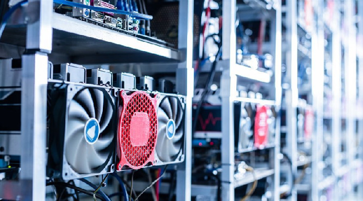 Bitcoin Miner from Wall Street Deploys 7,800 Bitcoin Miners in Tennessee-Quebec Split | INFbusiness