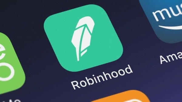 Robinhood reports fourth-quarter earnings on Wednesday. (Shutterstock)