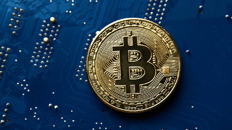 Bitcoin’s Hashrate Holds Steady Near Record Highs as Network Prepares for Difficulty Adjustment | INFbusiness