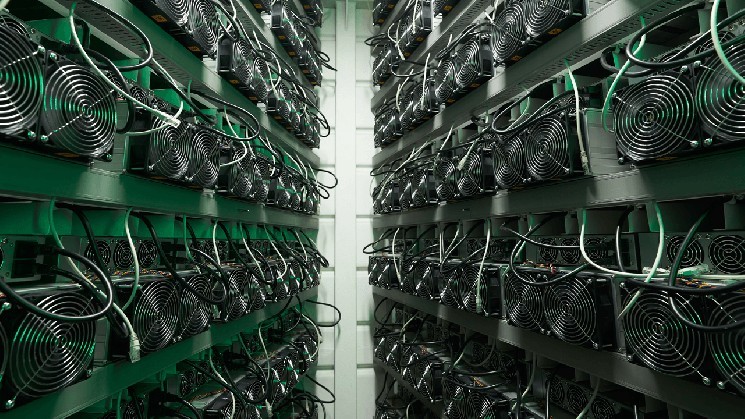 Hashrate Price Below $40? Mining Report Paints Grim Picture for Bitcoin Miners | INFbusiness