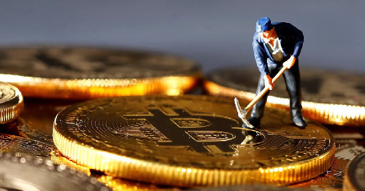 President Donald Trump's Tariffs Are Hitting Bitcoin Mining Too! Here's the Details | INFbusiness