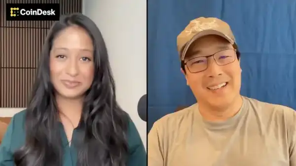 Acquiring and keeping bitcoins as a long-term investment, rather than actively participating in crypto trading, is simpler and yields higher returns than launching and maintaining your own venture, suggested Litecoin co-creator Charlie Lee. Charlie Lee: Simply Acquire Bitcoin and Disregard Alternative Cryptos - Bits Media | INFbusiness