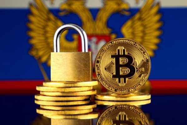 On July 22, the State Duma adopted the law "On Digital Financial Assets" in its third reading. The document defines cryptocurrency and prohibits its use in Russia for payment of goods and services. Criminal and administrative liability have been removed from the law, but they may be included in a separate bill, according to RBC Crypto. What does the Russian crypto community think about the adopted law "On Digital Financial Assets"? | INFbusiness