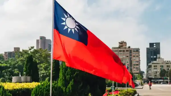 Authorities on Taiwan are getting ready to issue a paper on bitcoins taken by enforcement agencies during criminal probes and are considering the potential for forming a national strategic crypto reserve, akin to the system in the US. Taiwan Eyes National Bitcoin Holdings – Bits Media | INFbusiness