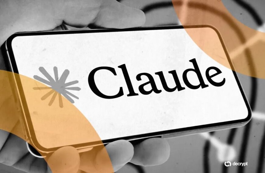 HOME 63 Anthropic Leaks Claude AI Code: The Internet Retains It