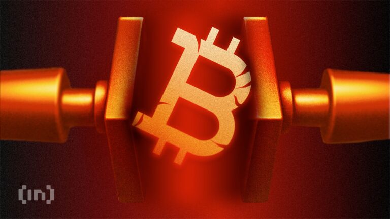 Bitcoin Weekend: Breakout or Breakdown? 17