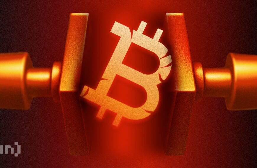 Bitcoin Weekend: Breakout or Breakdown?