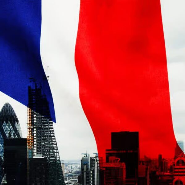 UK MP Warns FCA on Farage’s Crypto Ads