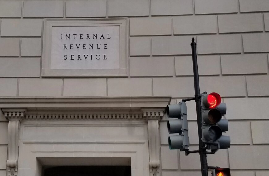 Coinbase Survey: Most Investors Confused by Crypto Taxes